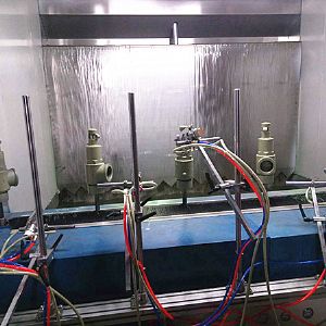 安全閥噴漆設(shè)備