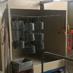 手動(dòng)噴粉房